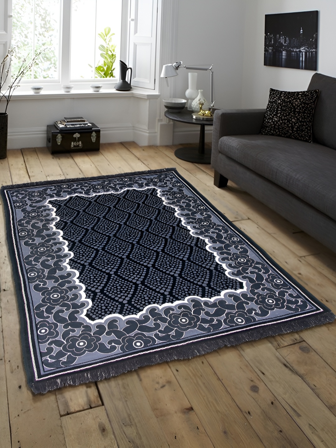 

ZESTURE Black Abstract Printed Carpet