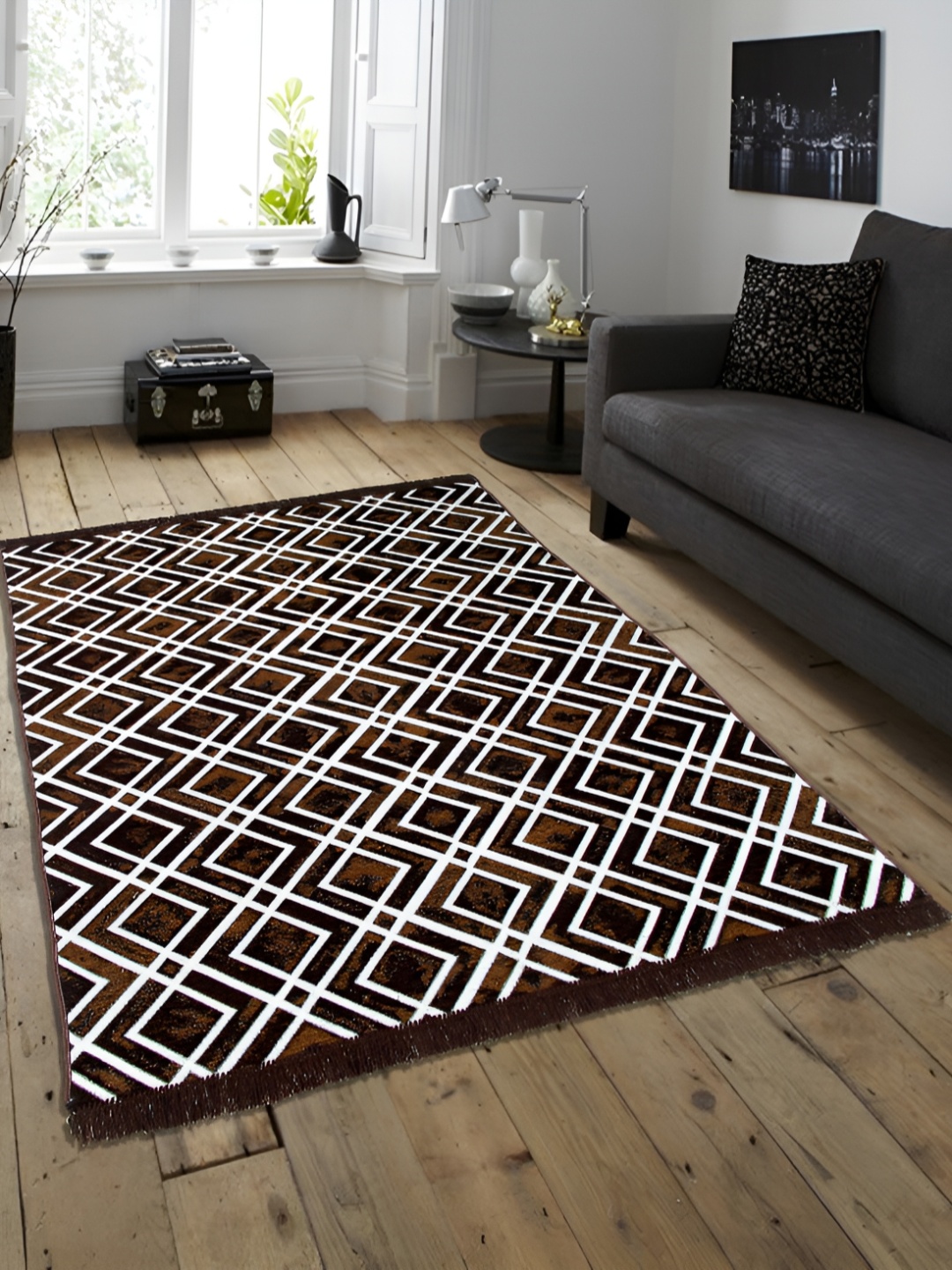 

ZESTURE Brown & White Geometric Printed Carpet