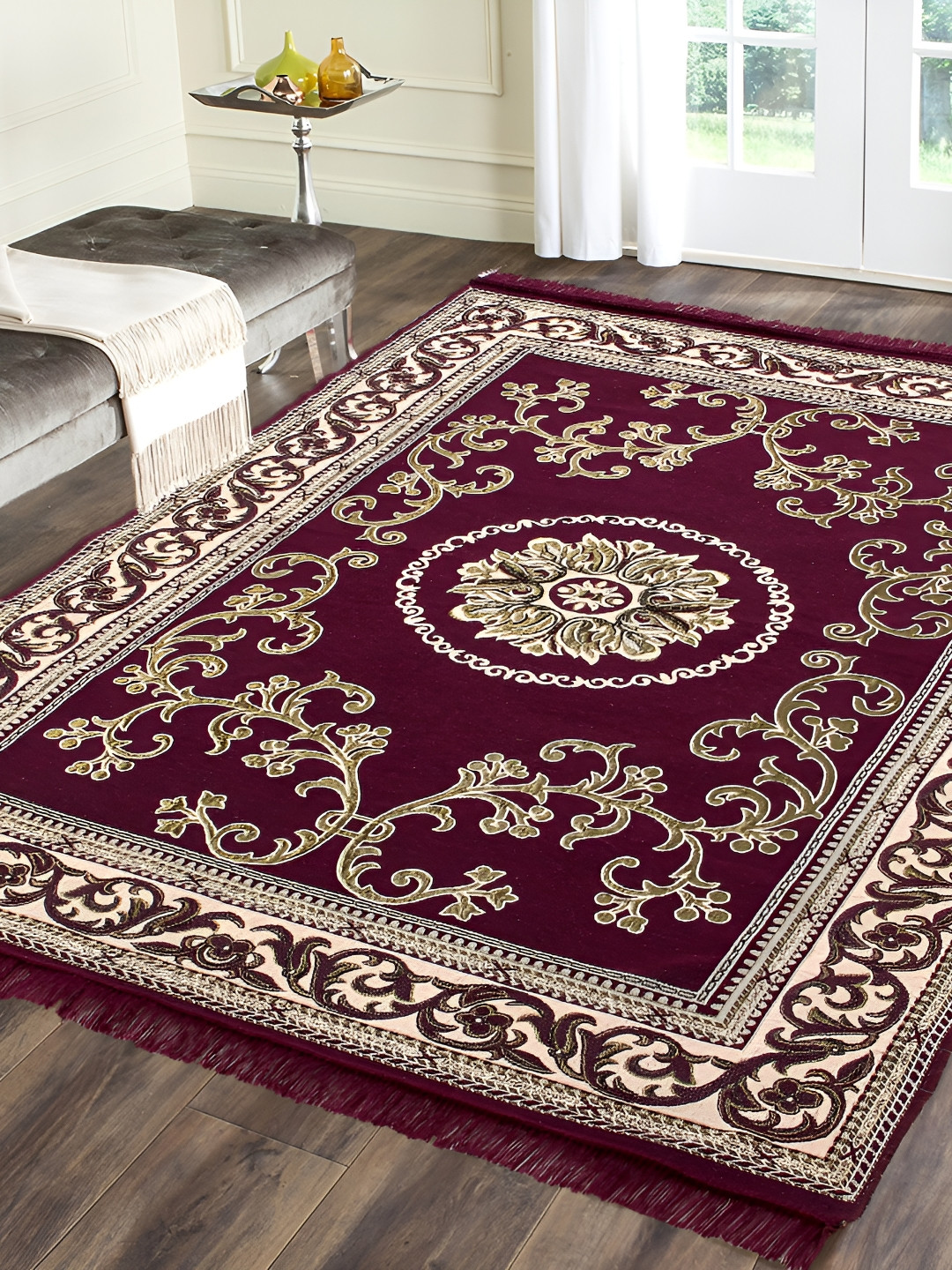 

ZESTURE Maroon & Beige Floral Rectangle Shaped Carpet