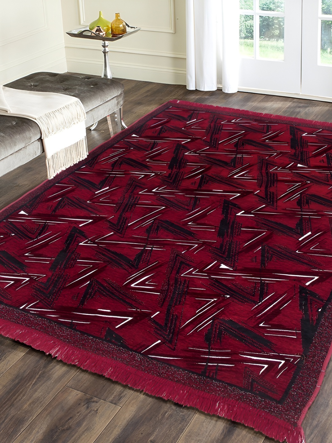 

ZESTURE Red Geometric Regular Carpet