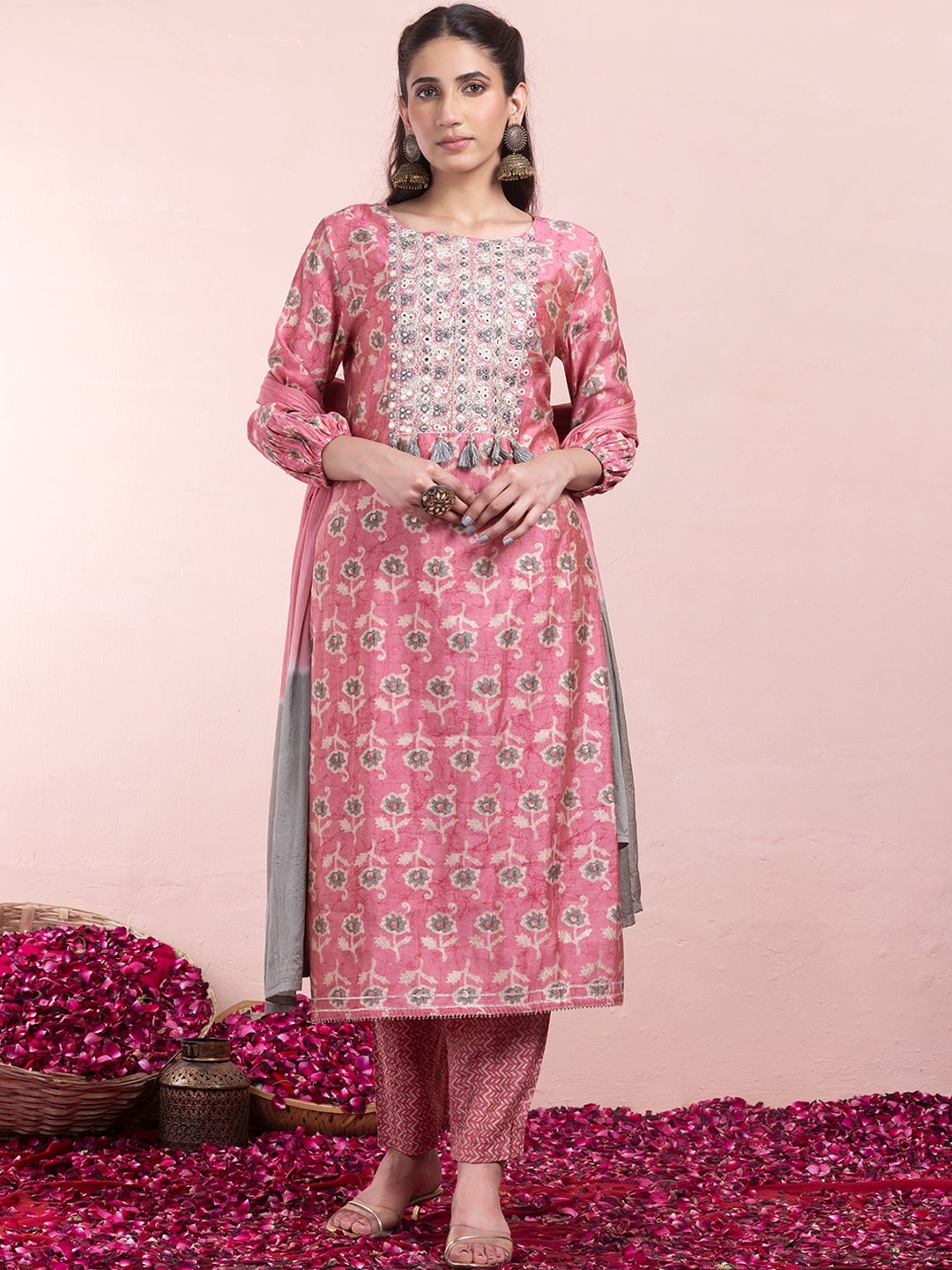 

INDYA Batik Printed Round Neck Pure Cotton A-Line Kurta With Trouser & Dupatta, Pink