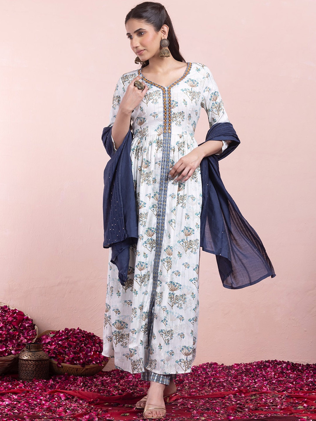 

INDYA Printed Kurta With Trouser & Dupatta, White