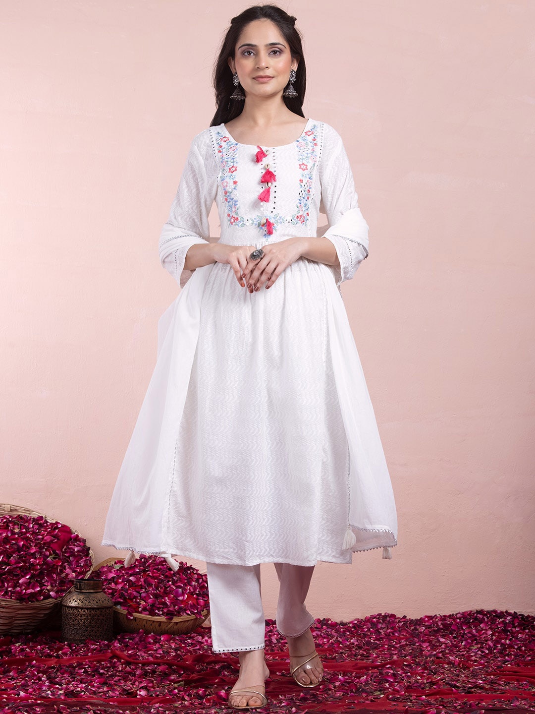 

INDYA Floral Embroidered A-Line Kurta With Trouser & Dupatta, White