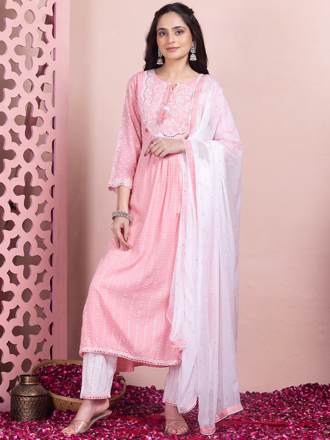 

INDYA Embroidered Kurta With Trouser & Dupatta, Pink