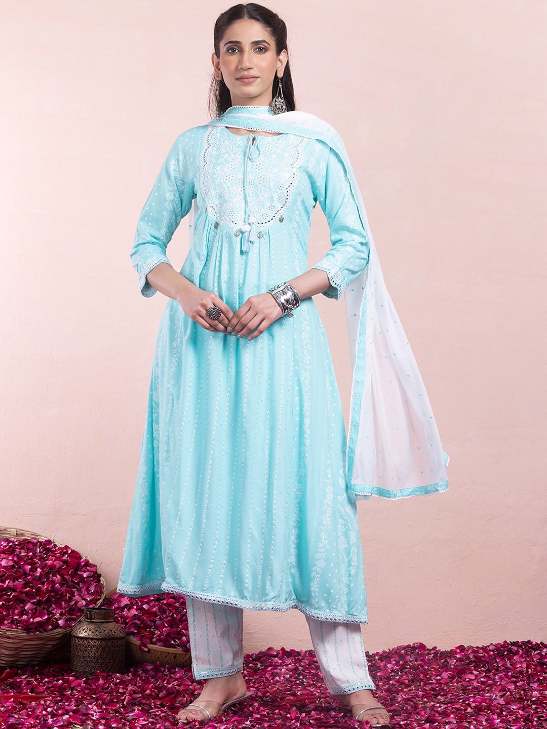 

INDYA Embroidered Kurta With Trouser & Dupatta, Blue