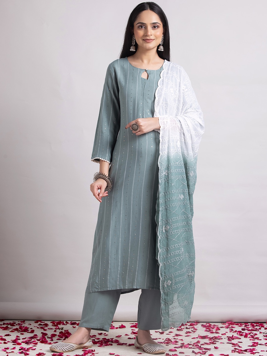 

INDYA Embroidered A-Line Kurta With Trouser & Dupatta, Green
