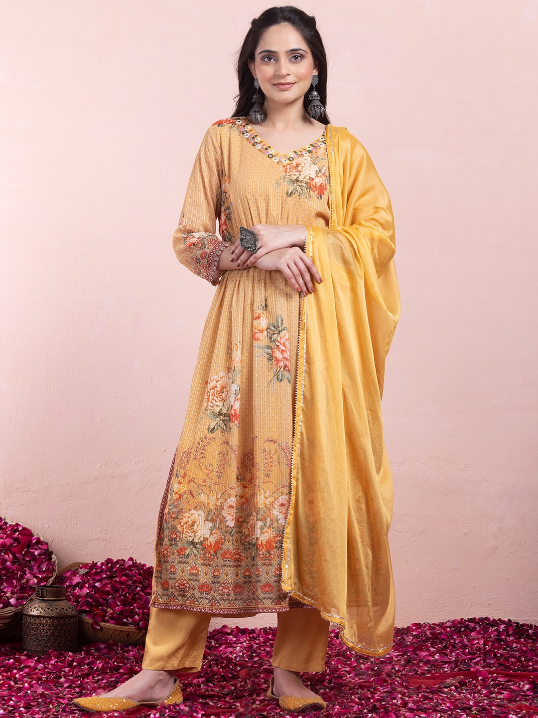 

INDYA Embroidered A-line Kurta With Trouser & Dupatta, Yellow