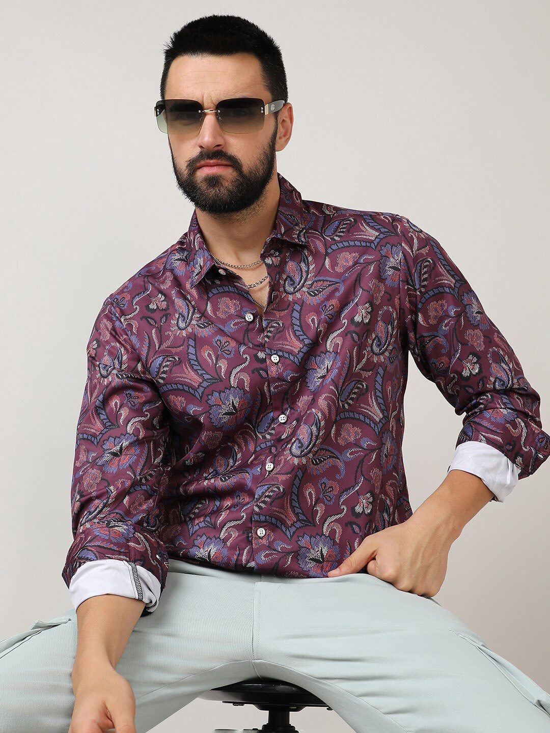 

Campus Sutra Burgundy Classic Floral Self Design Spread Collar Casual Shirt