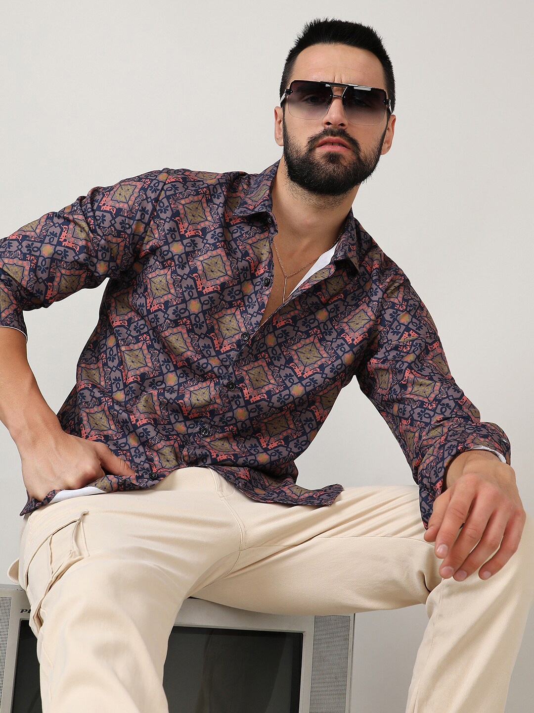 

Campus Sutra Purple Classic Ethnic Motifs Printed Spread Collar Casual Shirt