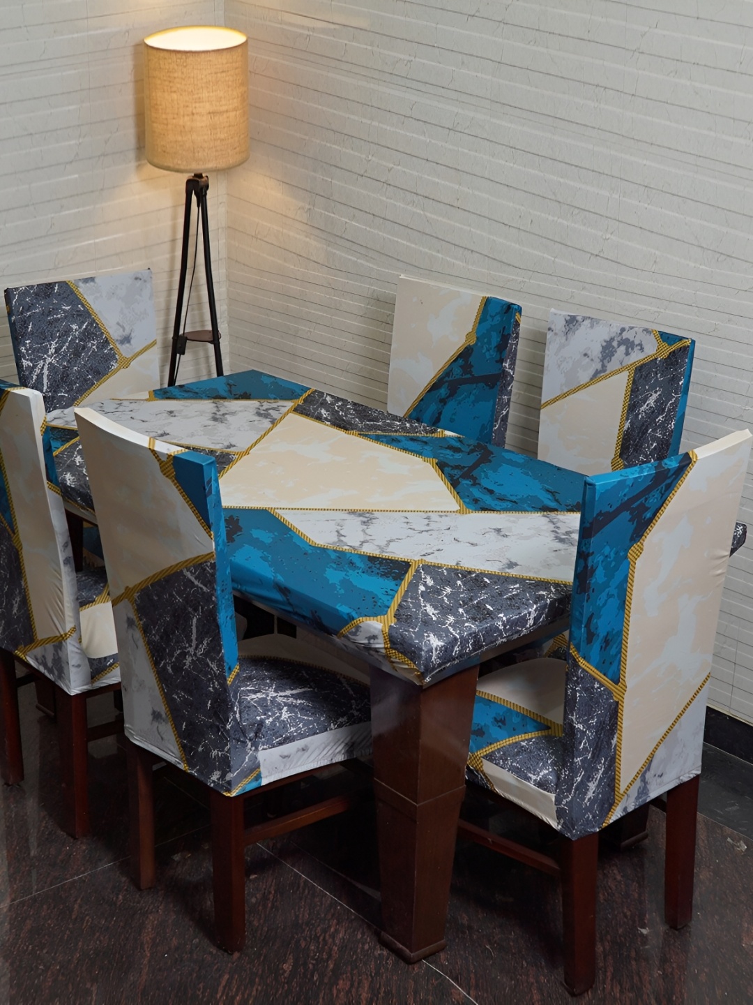 

Eleganta Blue Geometric Printed Anti-Slip 6-Seater Table Cover