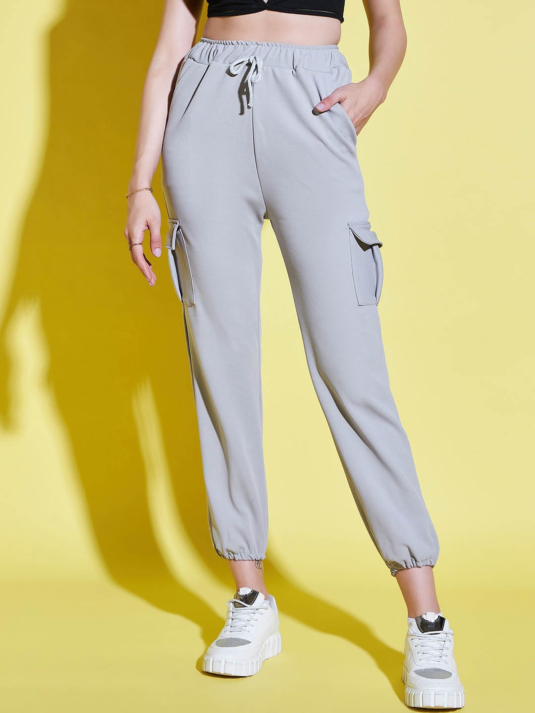 

BUY NEW TREND Women Relaxed Loose Fit High-Rise Cargo, Grey