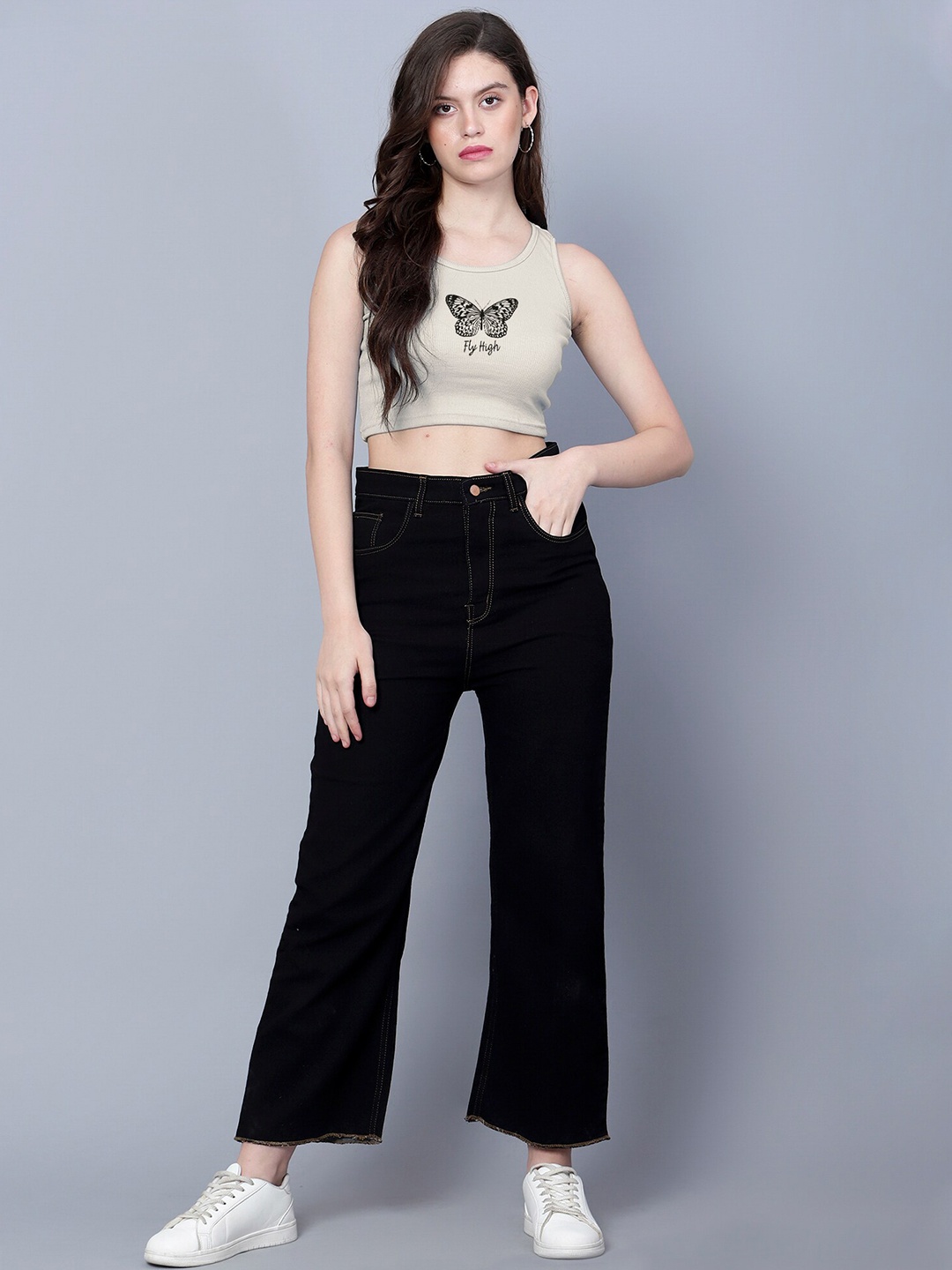 

Fashion And Youth Graphic Printed Round Neck Tank Crop Top, Beige