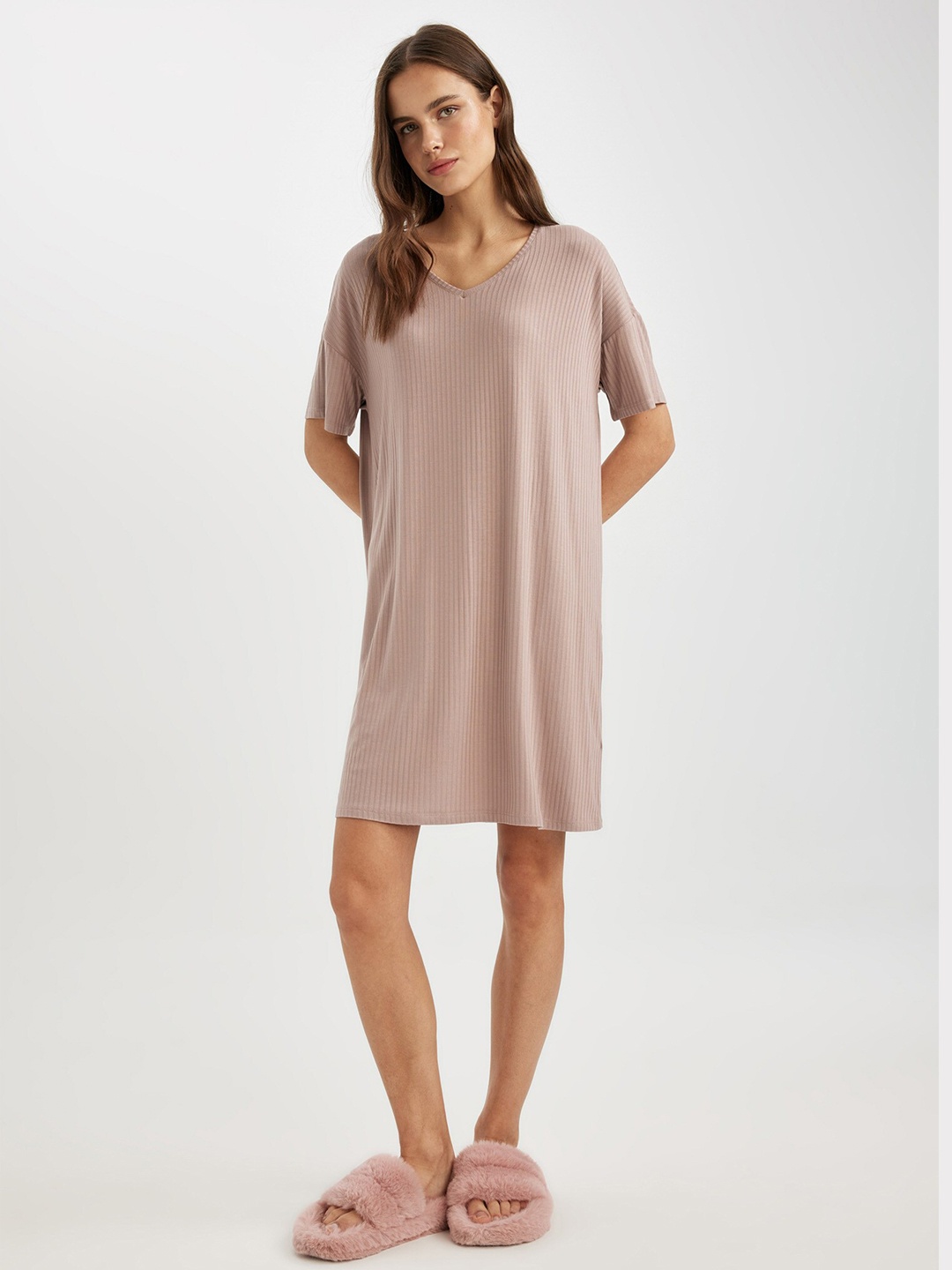 

DeFacto V-Neck Extended Sleeves T-shirt Dress, Na