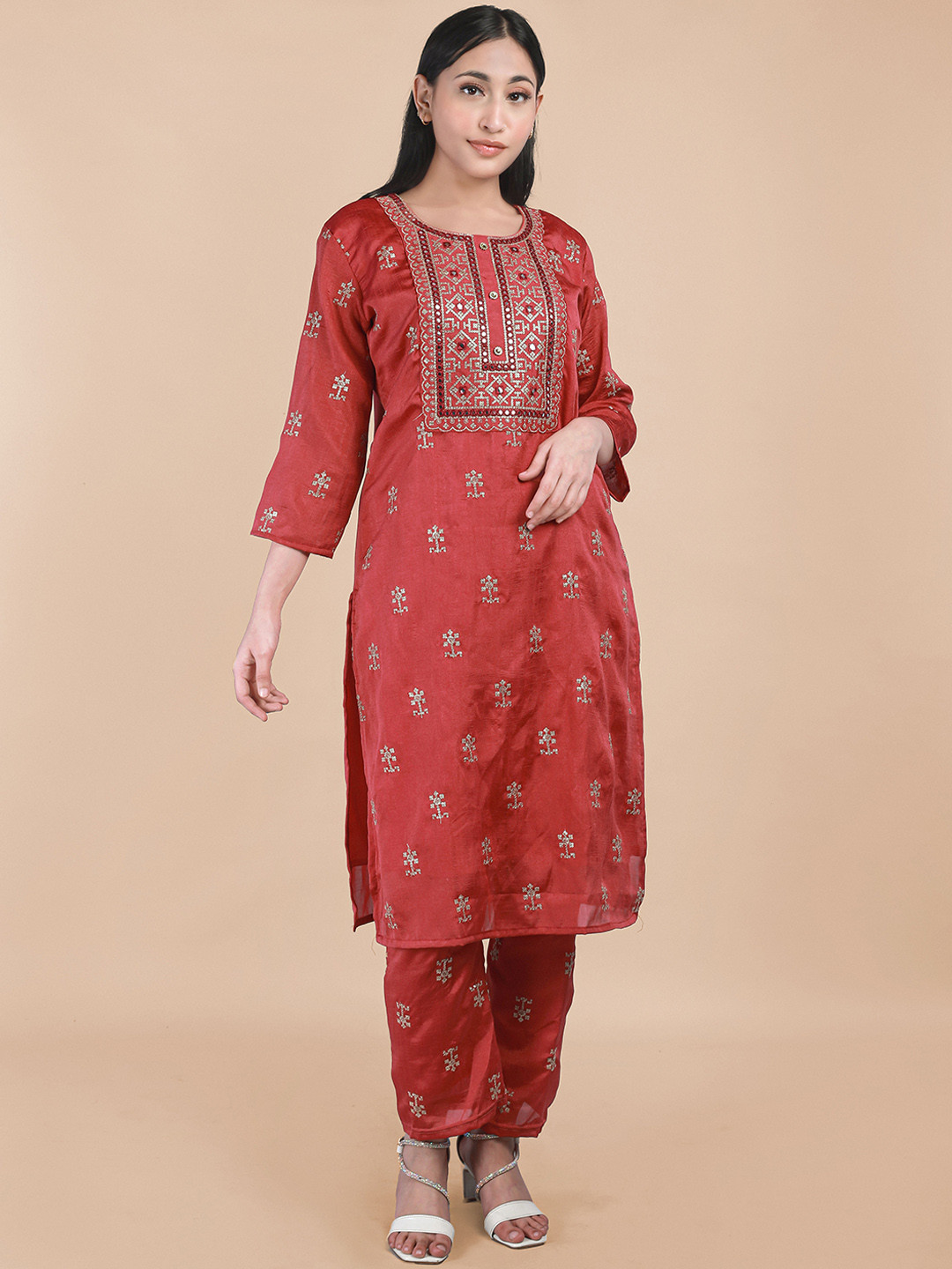 

MAAHI FABS Ethnic Motifs Round Neck Three-Quarter Sleeves Mirror Work Kurta Set, Pink