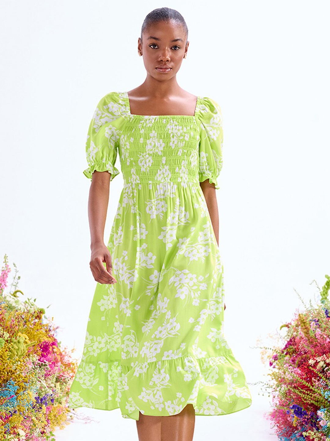 

COVER STORY Floral Printed Puff Sleeves Square Neck Fit & Flare Midi Dress, Lime green