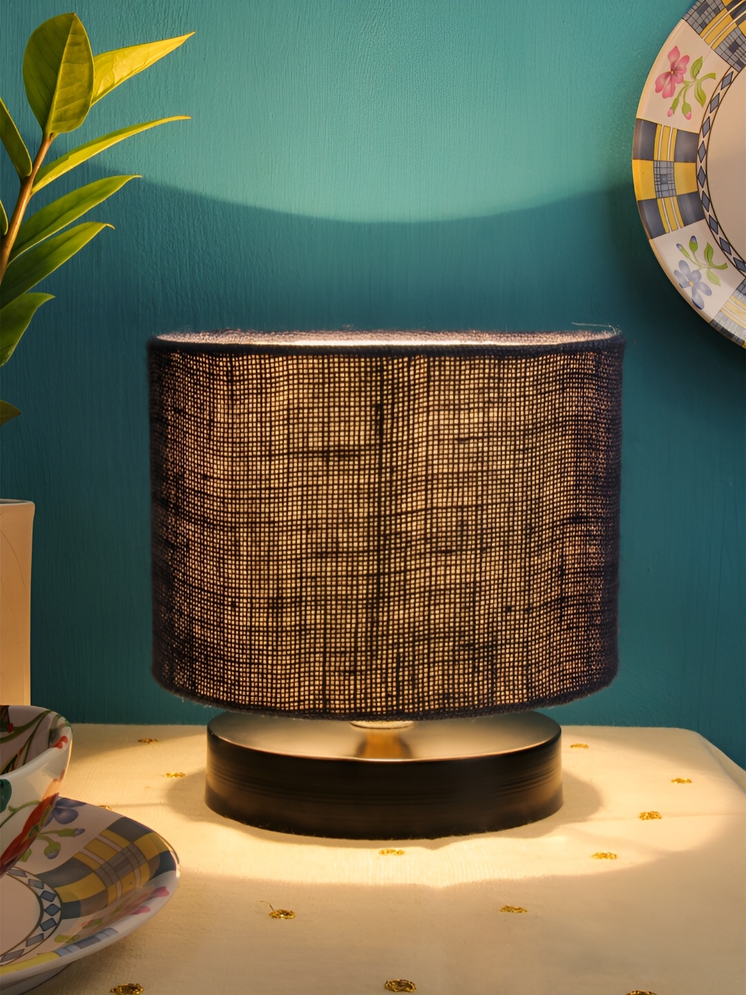 

Devansh Blue Wooden Traditional Cylindrical Shaped Table Lamp