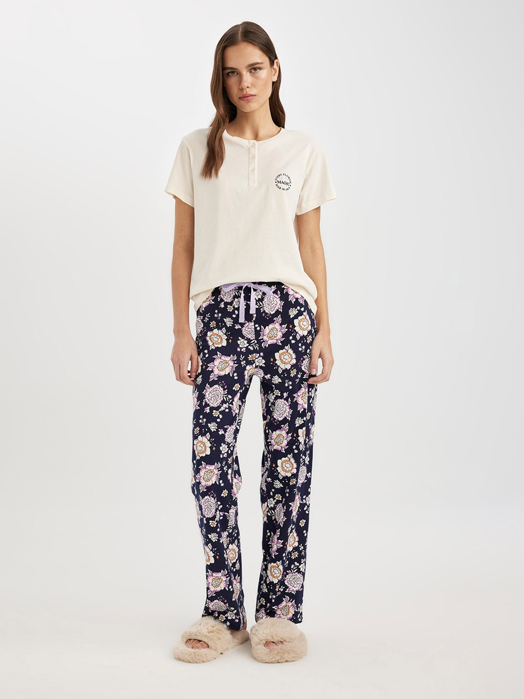 

DeFacto Printed Pure Cotton T-shirt With Pyjamas, Beige