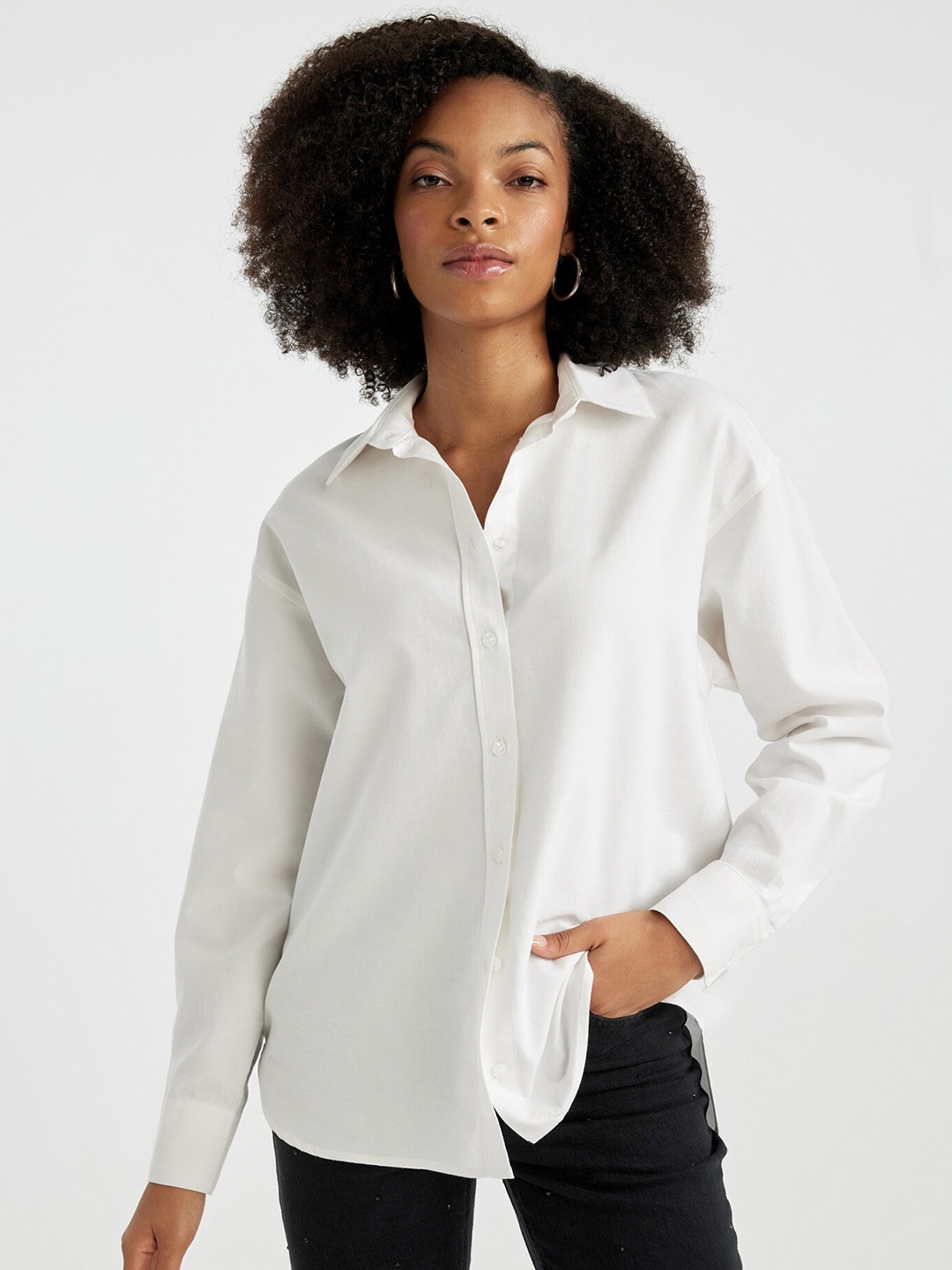 

DeFacto Spread Collar Cotton Casual Shirt, White