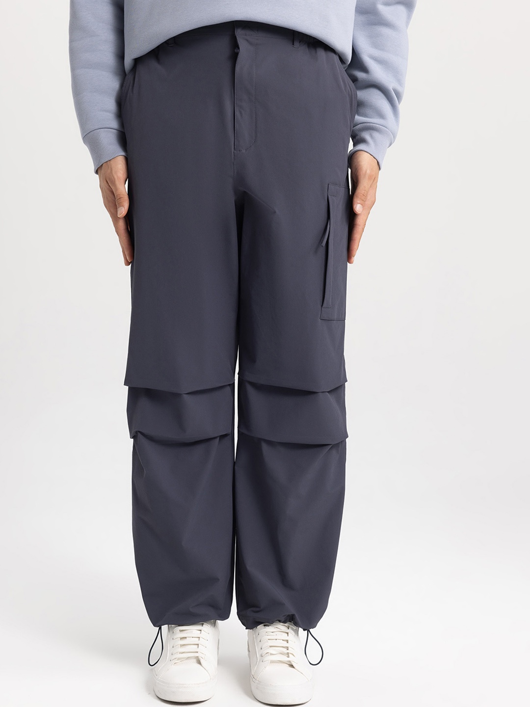 

DeFacto Men Mid-Rise Jogger, Navy blue