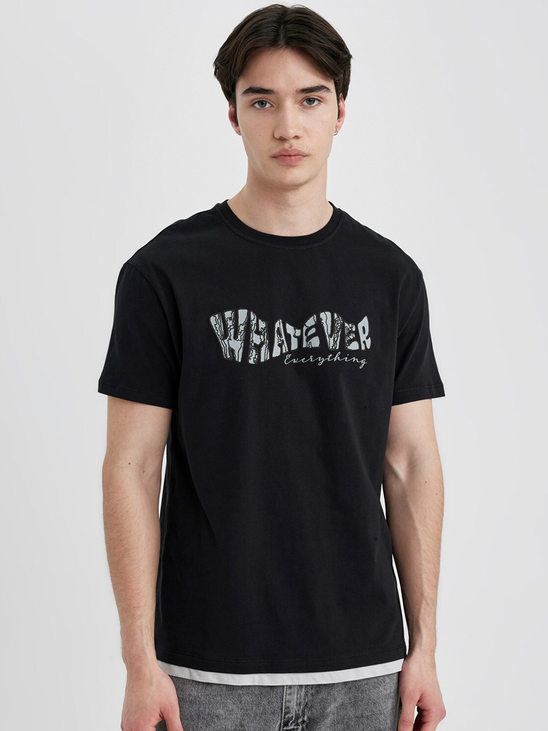 

DeFacto Typography Printed Round Neck Short Sleeves Cotton T-shirt, Black