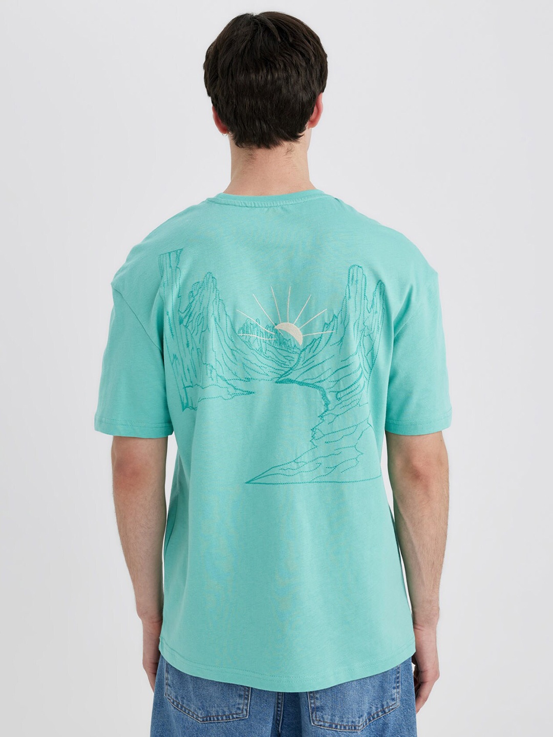 

DeFacto Graphic Printed Drop-Shoulder Sleeves Cotton T-shirt, Green