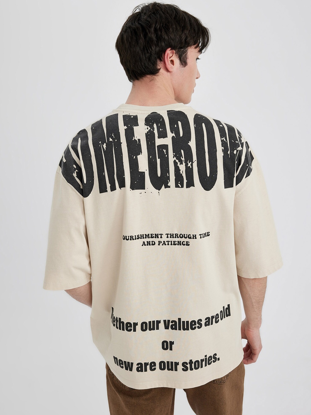 

DeFacto Typography Printed Drop-Shoulder Sleeves Pure Cotton T-shirt, Beige