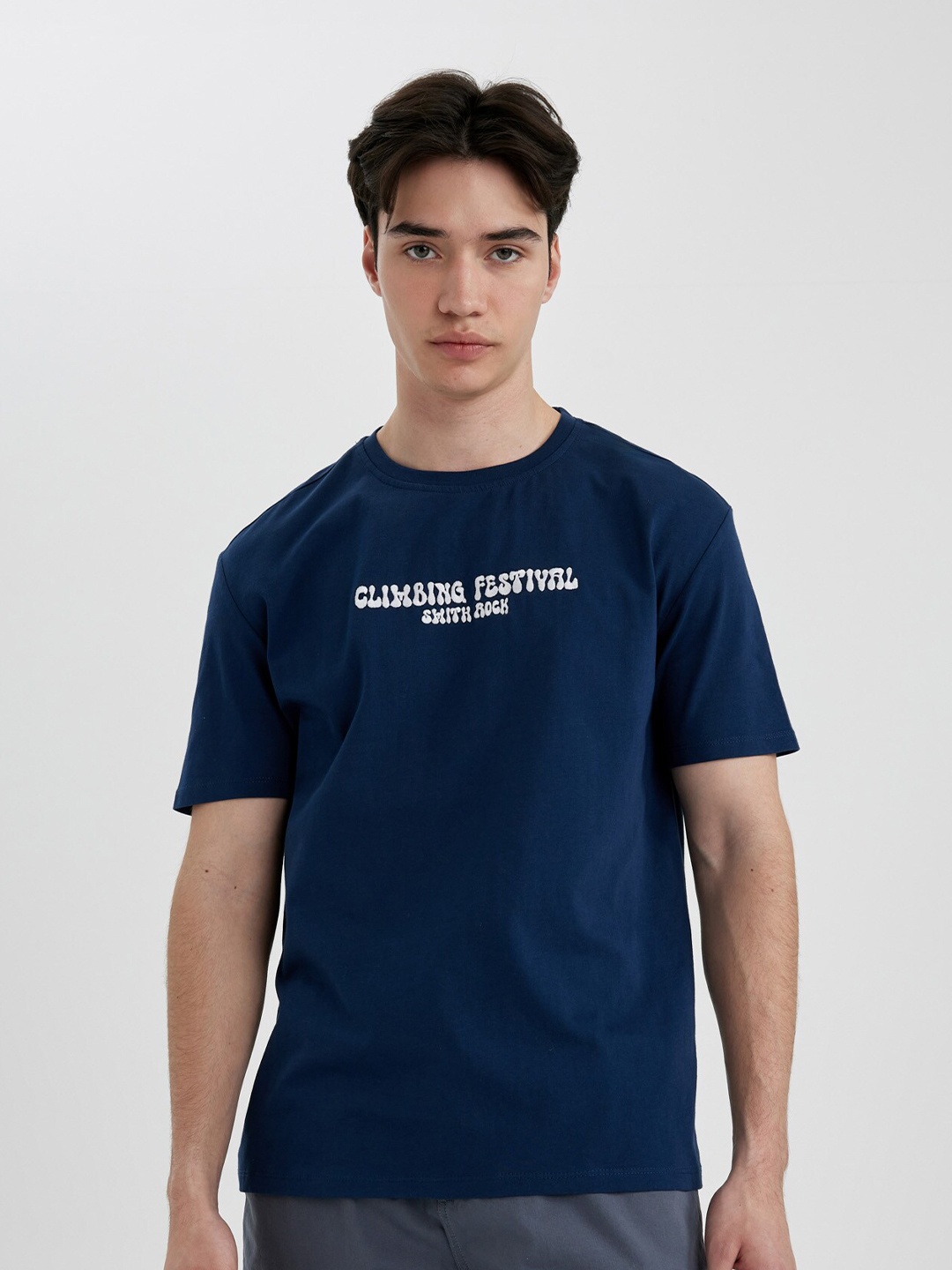 

DeFacto Typography Printed Round Neck Short Sleeves Cotton T-shirt, Blue