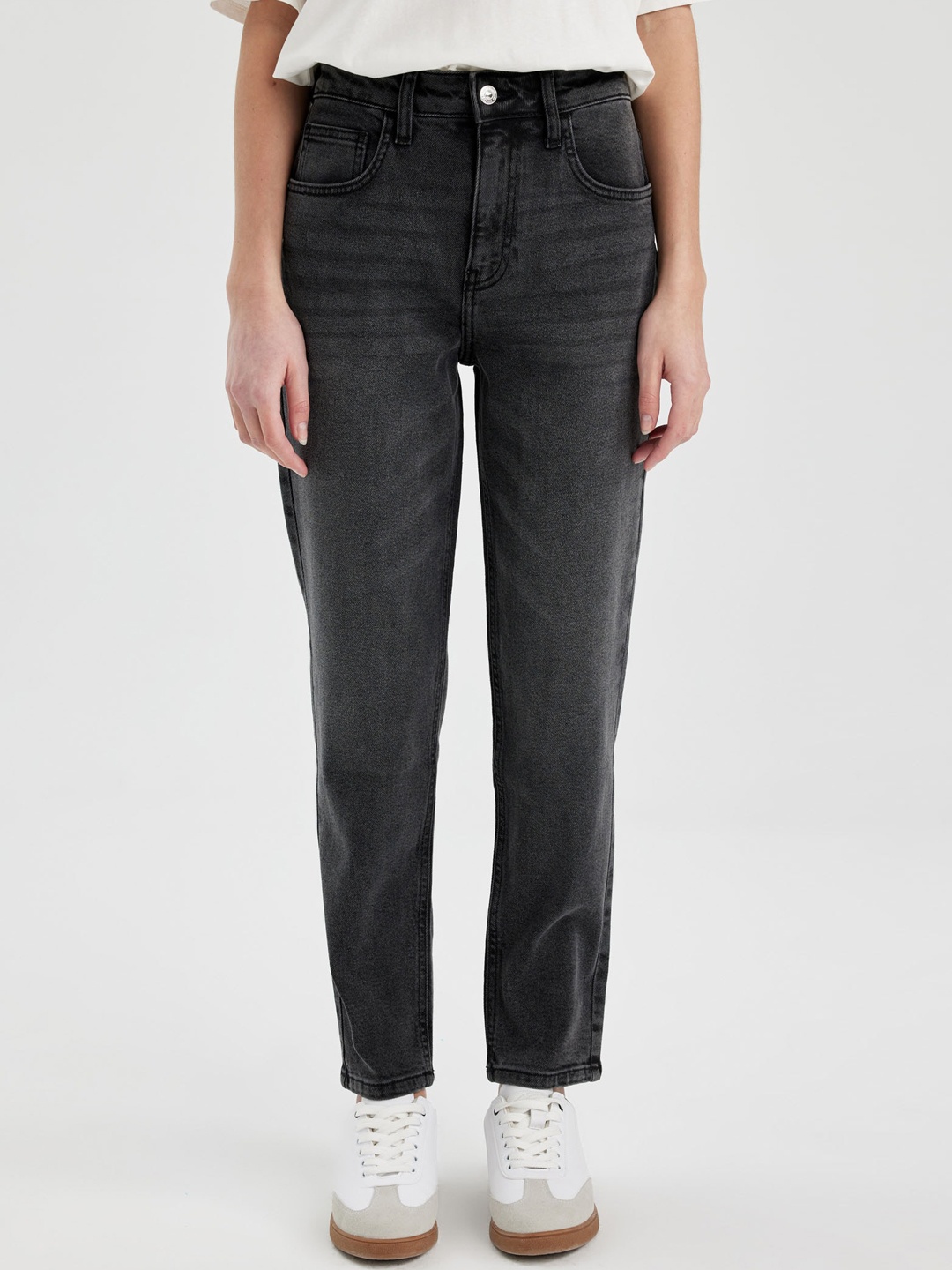 

DeFacto Women Mid Rise Light Fade Stretchable Jeans, Charcoal