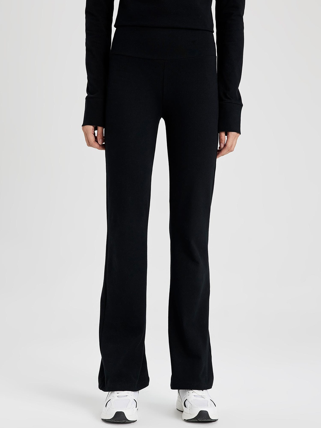 

DeFacto Women Regular Fit Mid-Rise Trouser, Na
