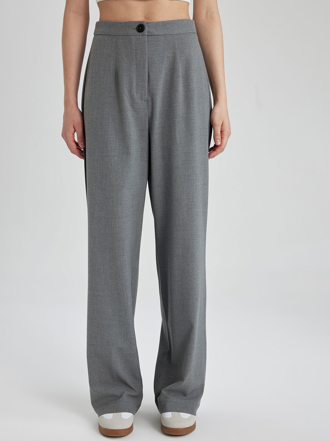 

DeFacto Women Mid Rise Regular Trousers, Grey