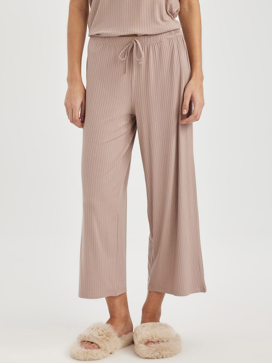 

DeFacto Women Mid Rise Lounge Pants, Peach