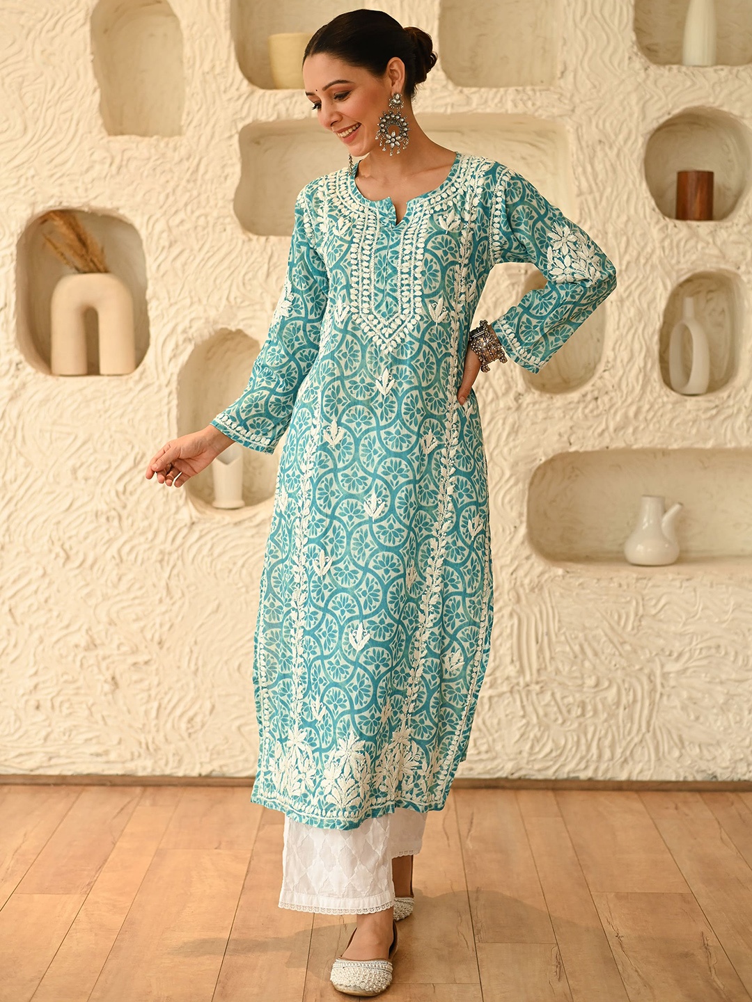

House of Chikankari Ethnic Motifs Printed Round Neck Mulmul Chikankari Straight Kurta, Turquoise blue