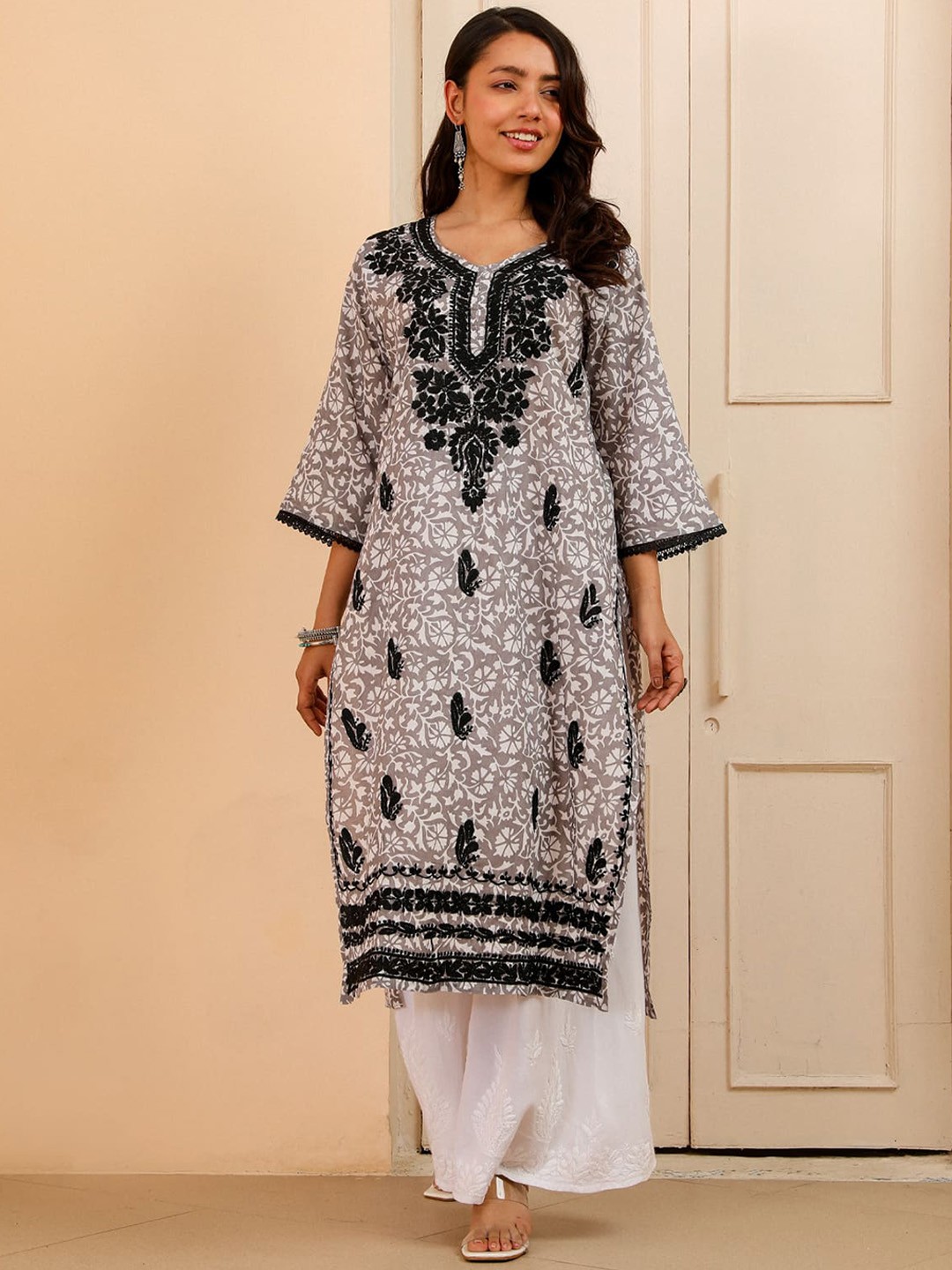 House of Chikankari Ethnic Motifs Embroidered Round Neck Mulmul Chikankari Straight Kurta, Grey