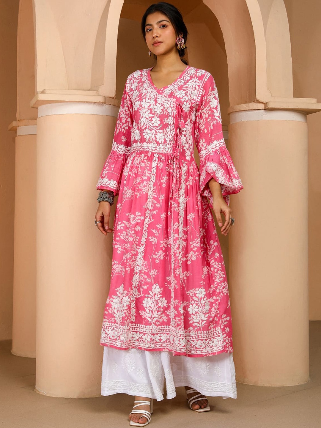

House of Chikankari Floral Printed V-Neck Mulmul Chikankari Thread Work Anarkali Kurta, Pink