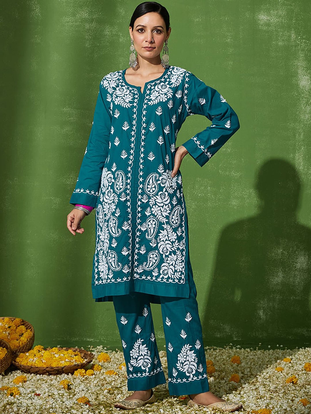 House of Chikankari Chikankari Woven Kurta Set, Green