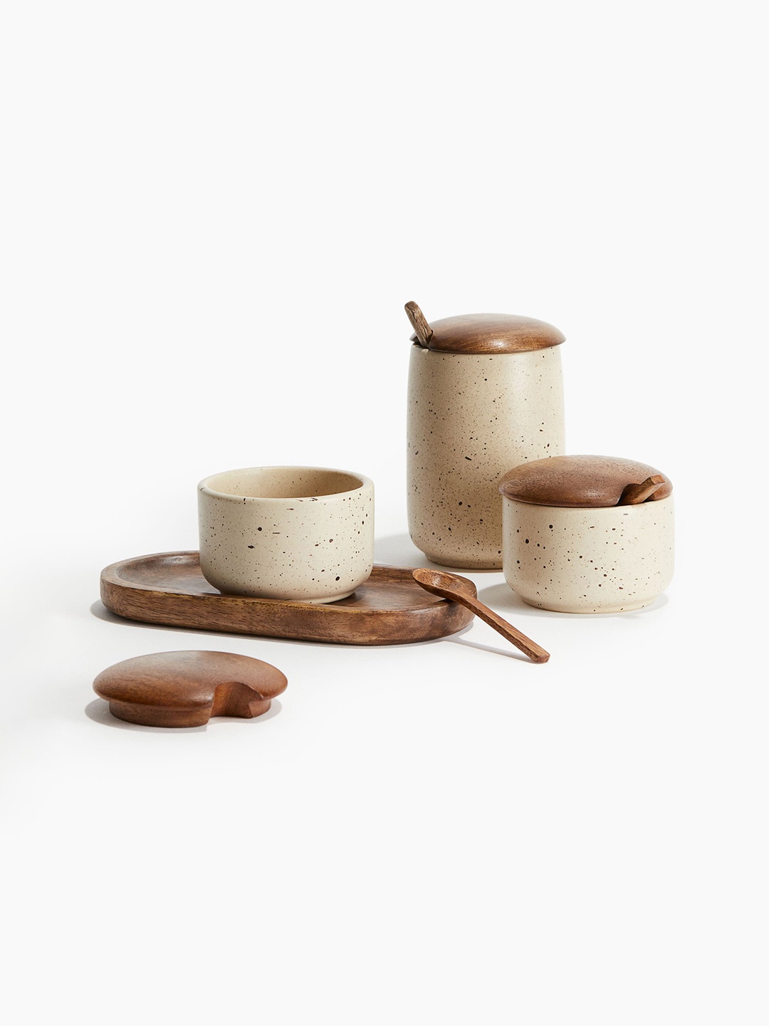 

H&M Reactive-Glaze Salt And Pepper Set, Beige