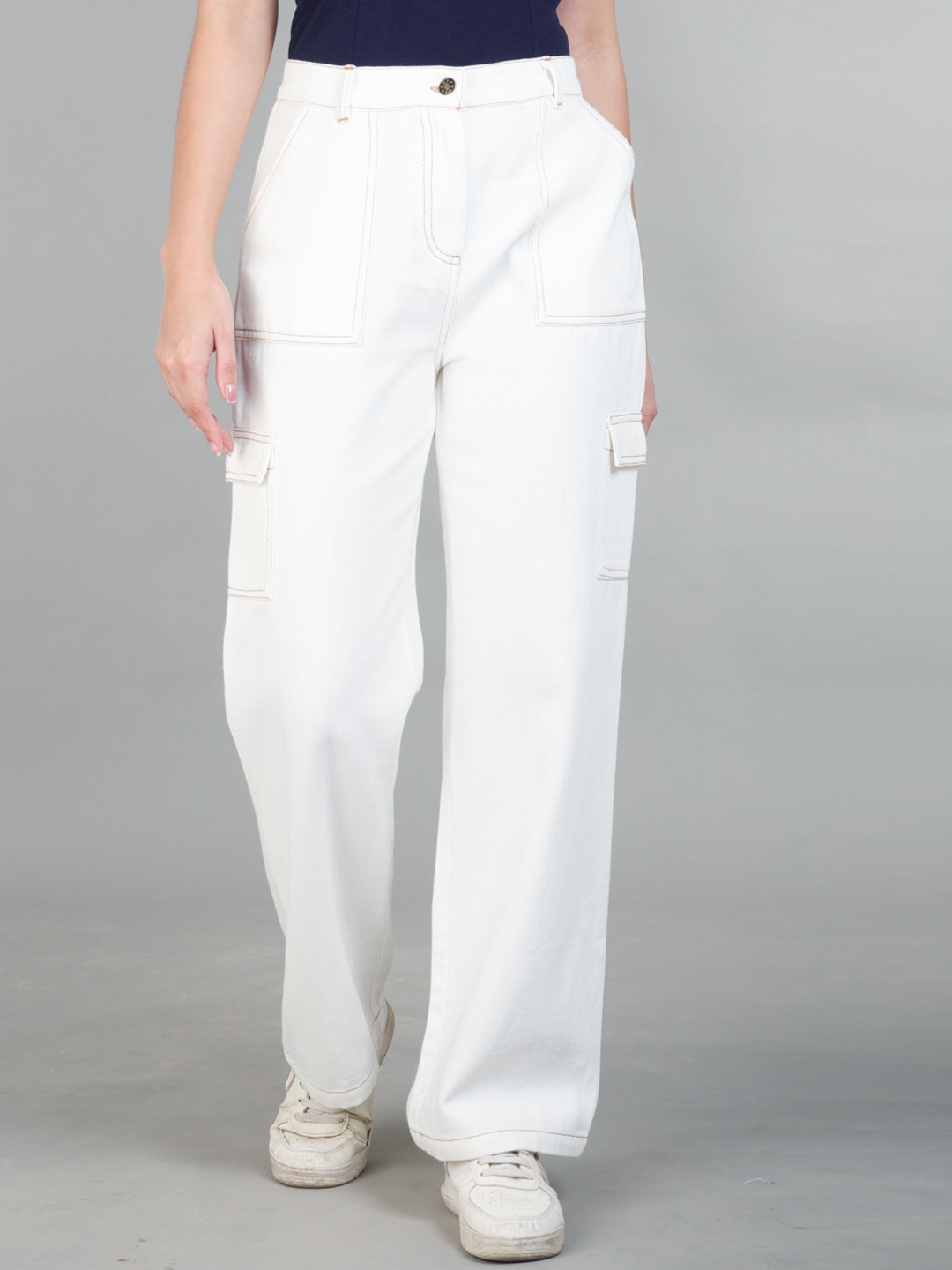

The Roadster Lifestyle Co Women Cotton Flared No Fade Cargo Jeans, White