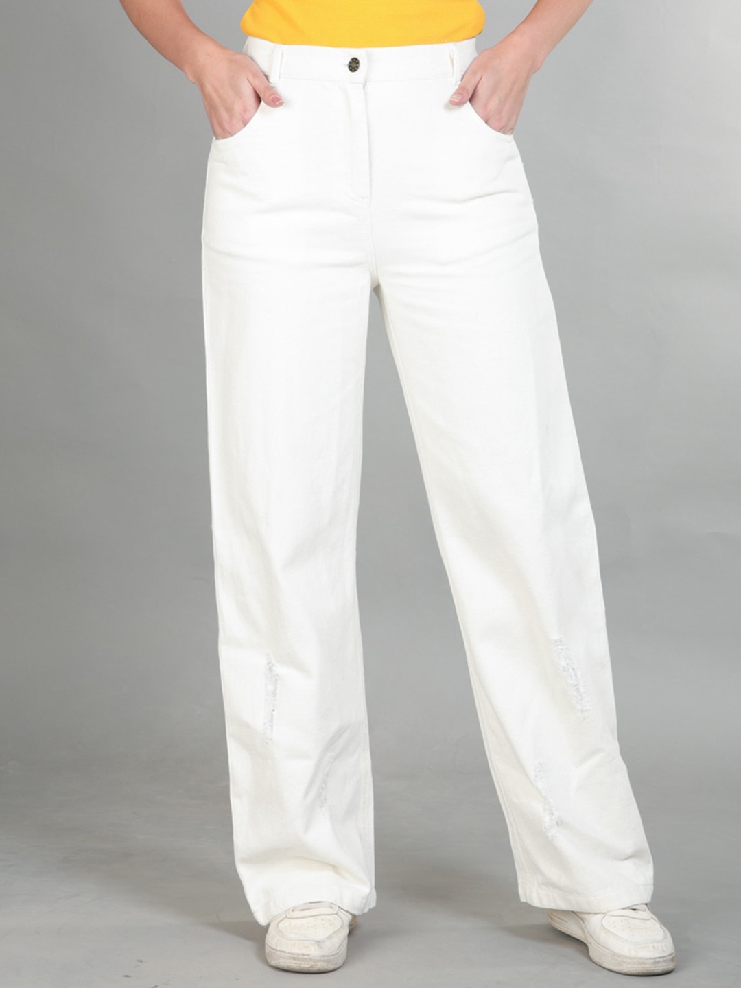 

The Roadster Lifestyle Co Women Cotton Flared Fit No Fade Jeans, White