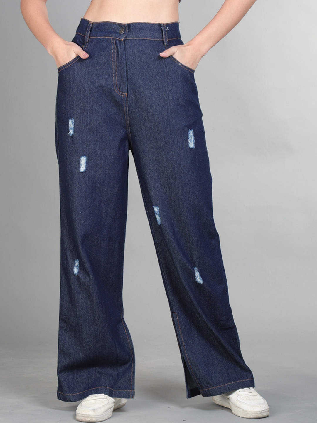

The Roadster Lifestyle Co Cotton Flared No Fade Jeans, Blue