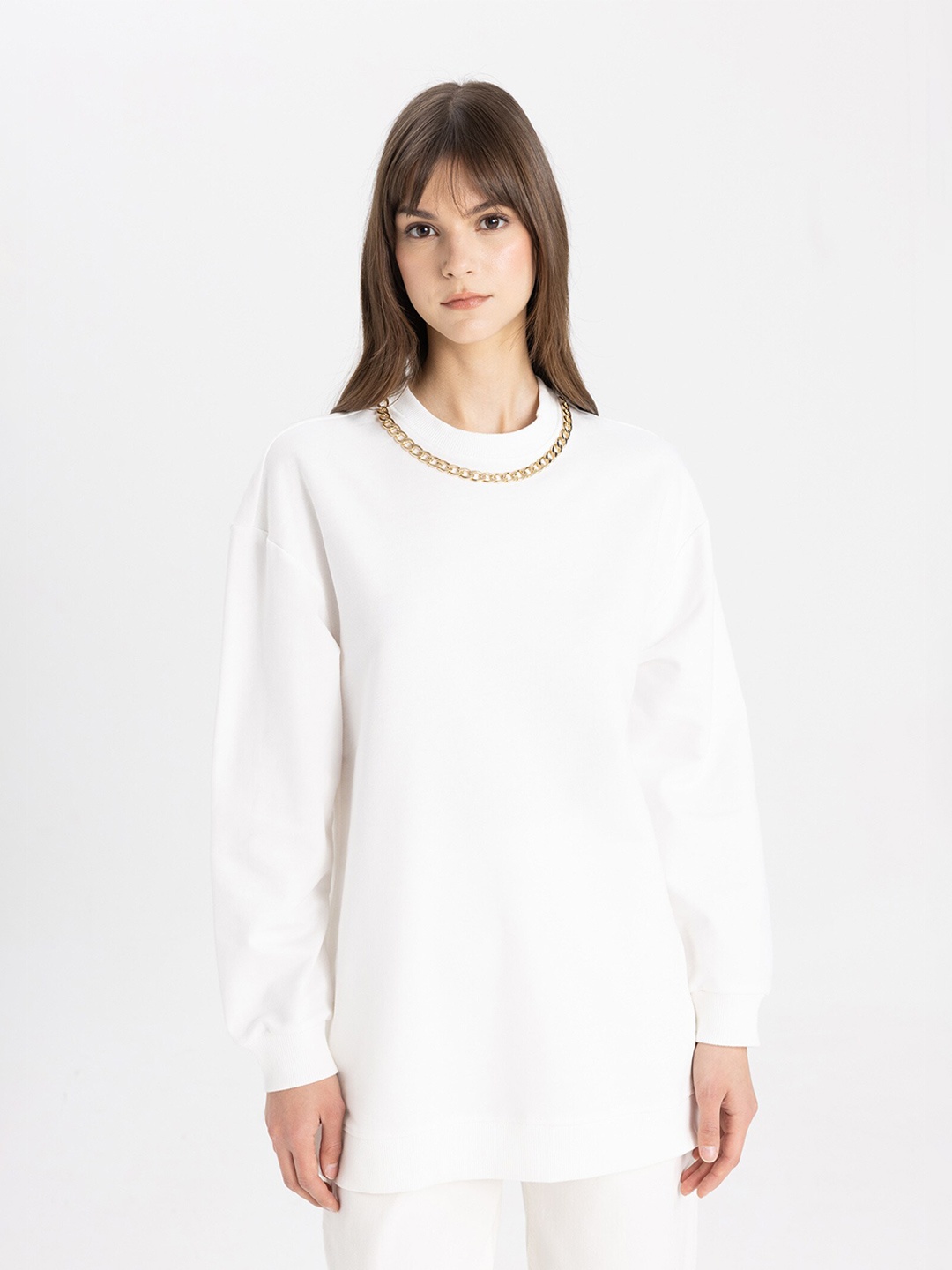 

DeFacto Round Neck Drop-Shoulder Sleeves Longline Sweatshirt, White