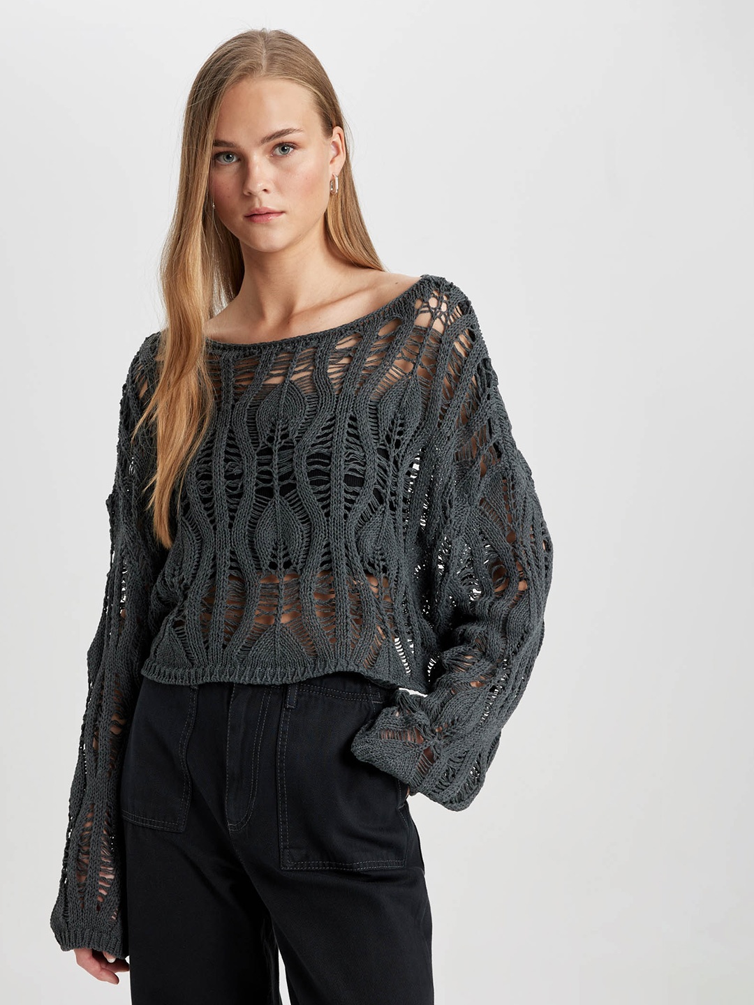 

DeFacto Open Knit Self Design Crop Pullover Sweater, Grey