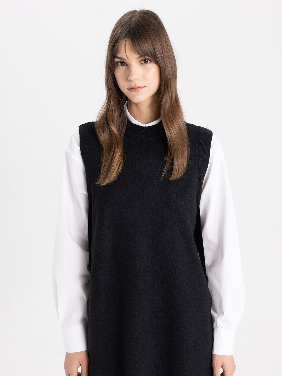 DeFacto Round Neck Pullover Sweater, Black