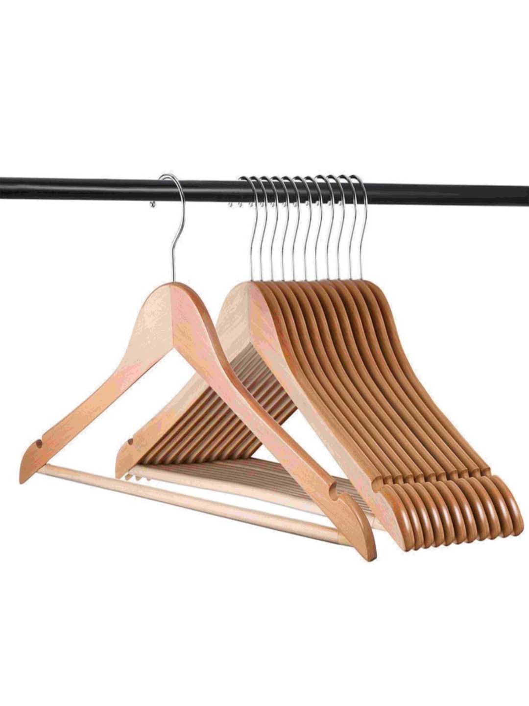 

SAJANI Cream 12 Pieces Textured Wooden Hangers