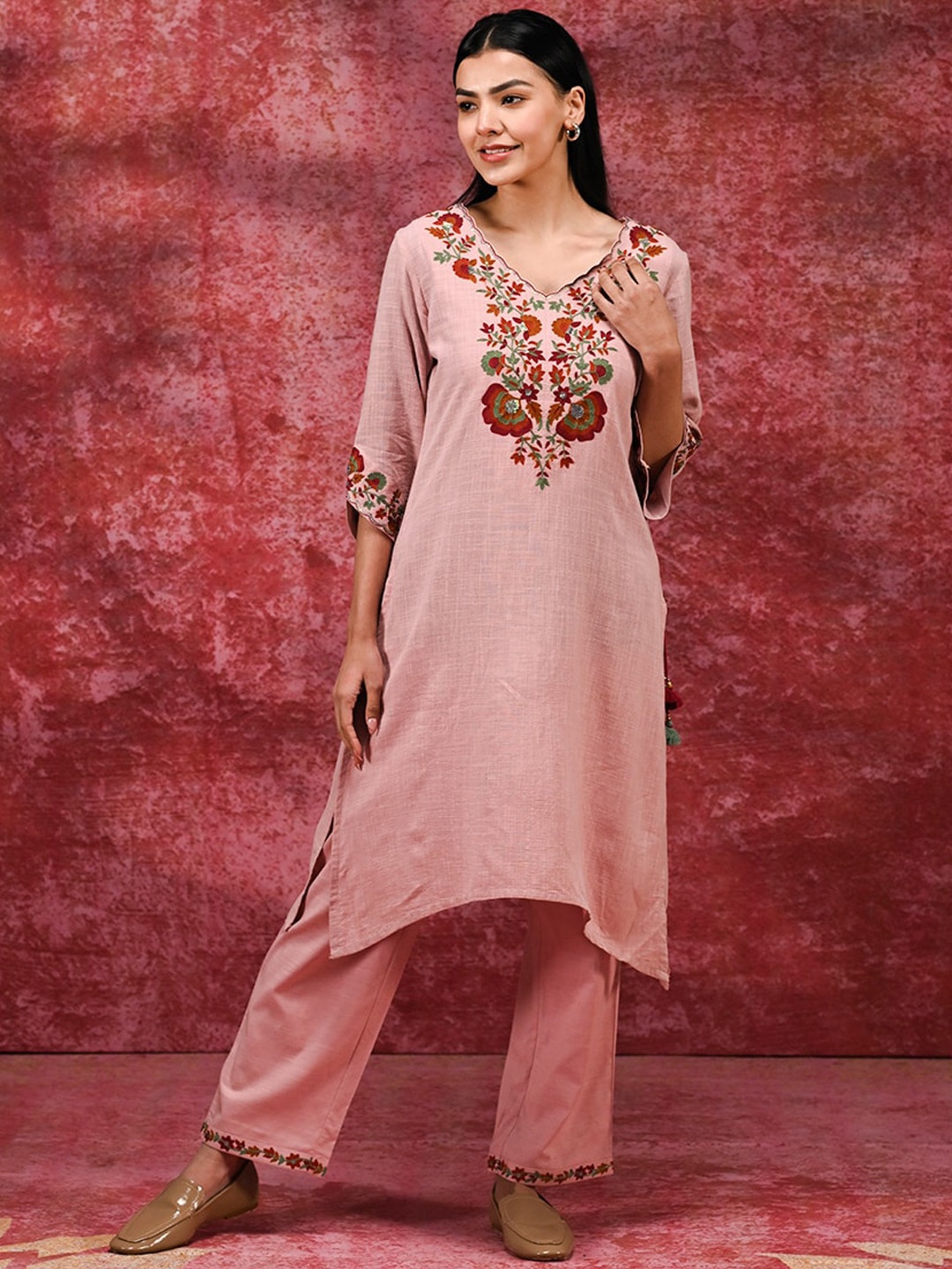 

Lakshita Floral Yoke Design Flared Sleeves Floral Kurta, Pink