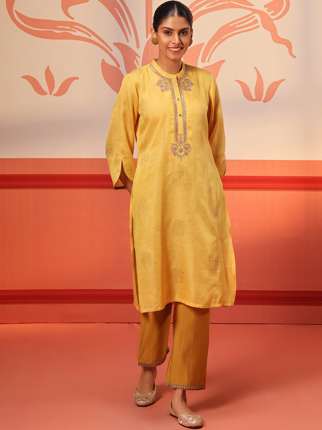 

Lakshita Women Ethnic Motifs Embroidered Regular Zardozi Kurta with Trousers, Yellow