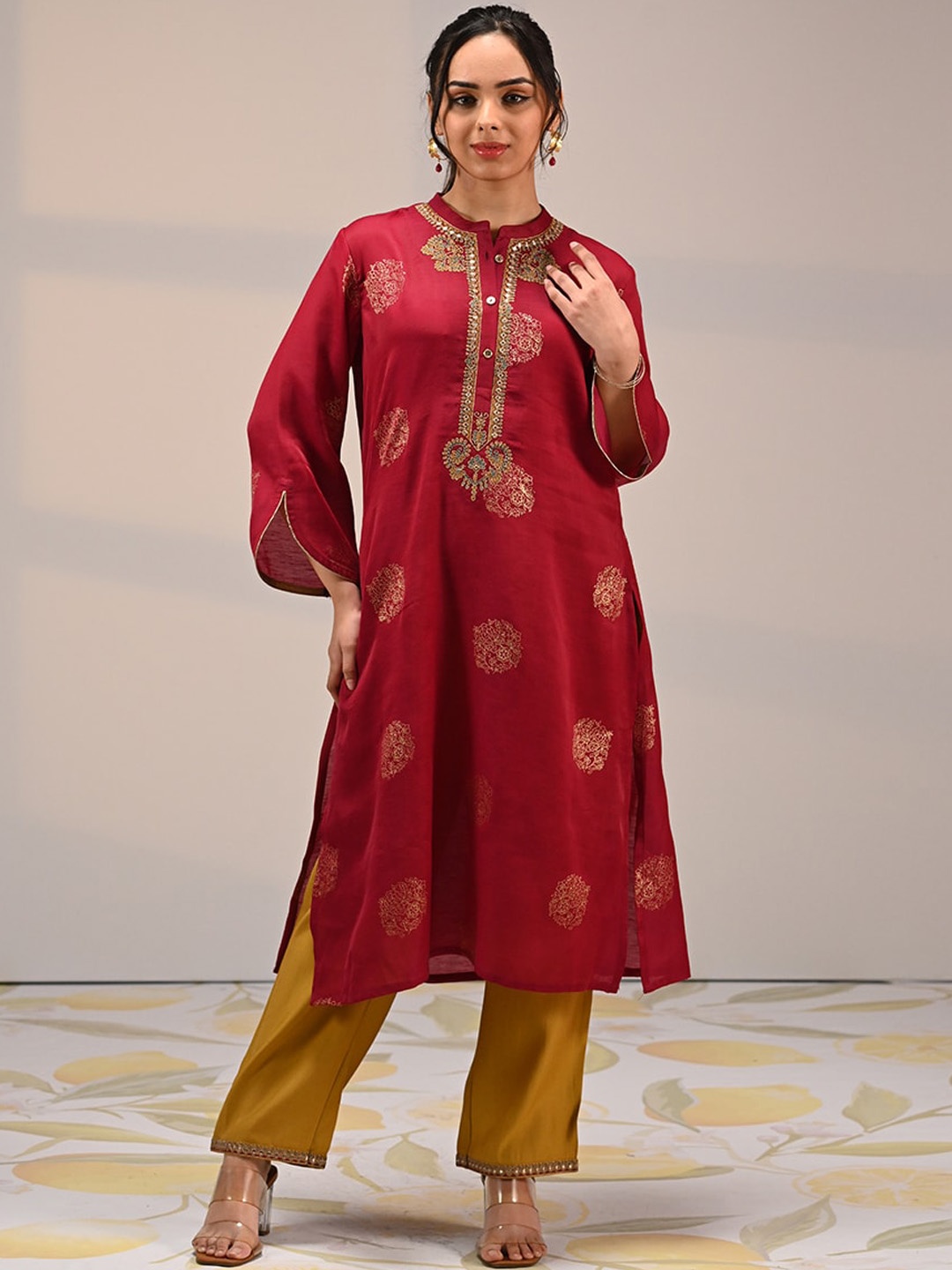 

Lakshita Women Ethnic Motifs Printed Regular Thread Work Kurta with Trousers, Red