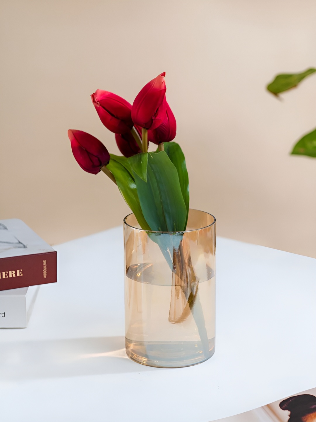 

DecorTwist Gold Soild Decorative Glass Flower Vase