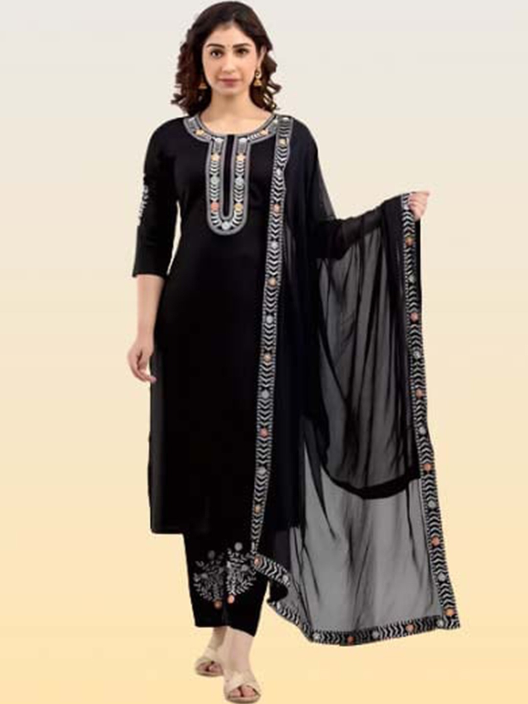 

VYKOO Floral Yoke Design Regular Thread Work Kurta With Palazzos & Dupatta, Black