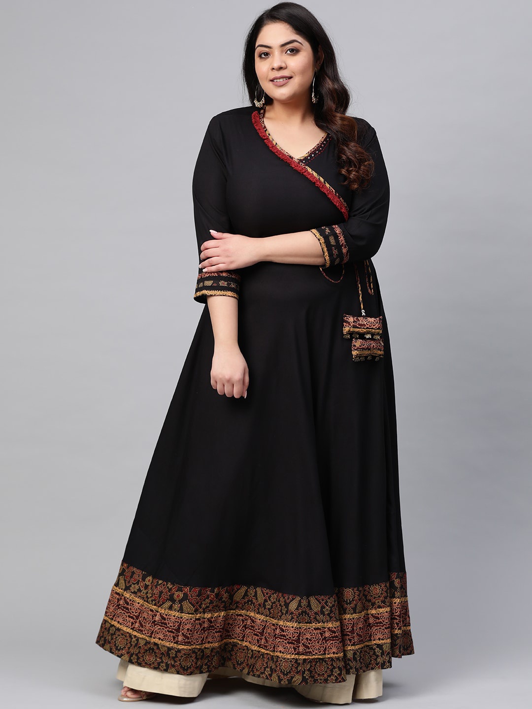 

KALINI Plus Size Colourblocked V-Neck Three-Quarter Sleeves Thread Work Anarkali Kurta, Black