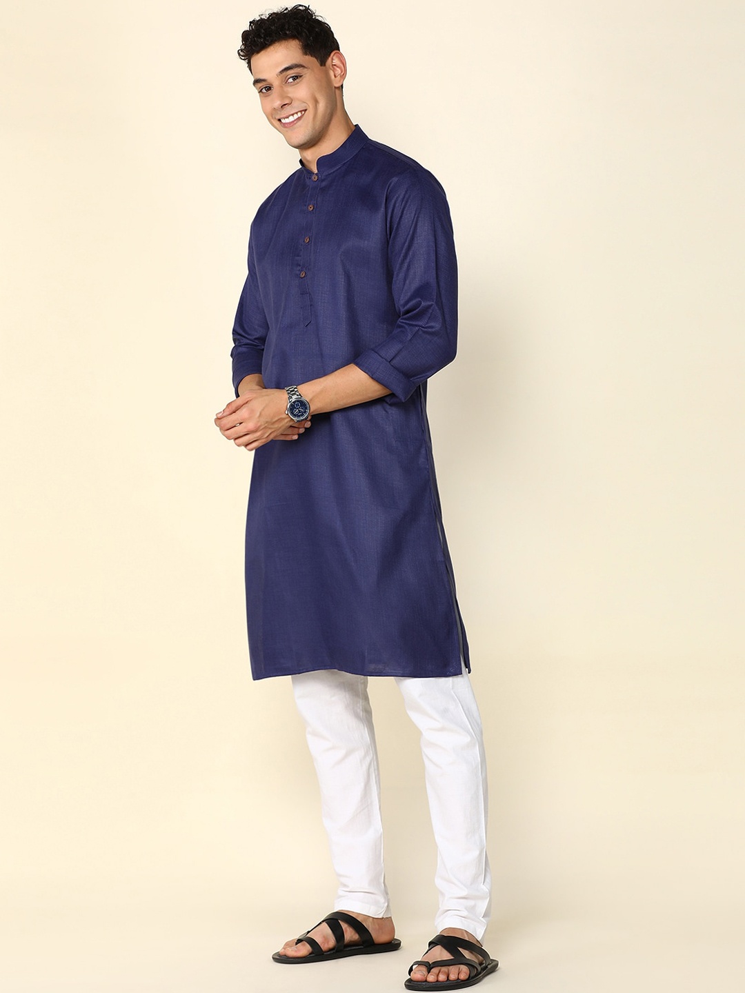 

Anouk Mandarin Collar Regular Sleeves Straight Kurta, Navy blue